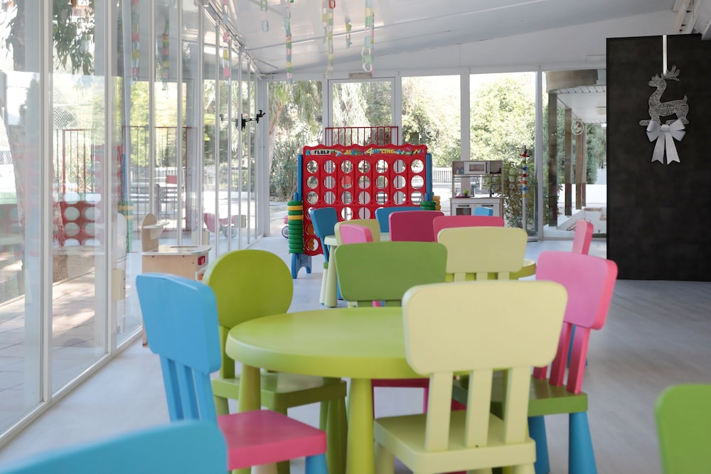La Pergola Aparthotel 52/60