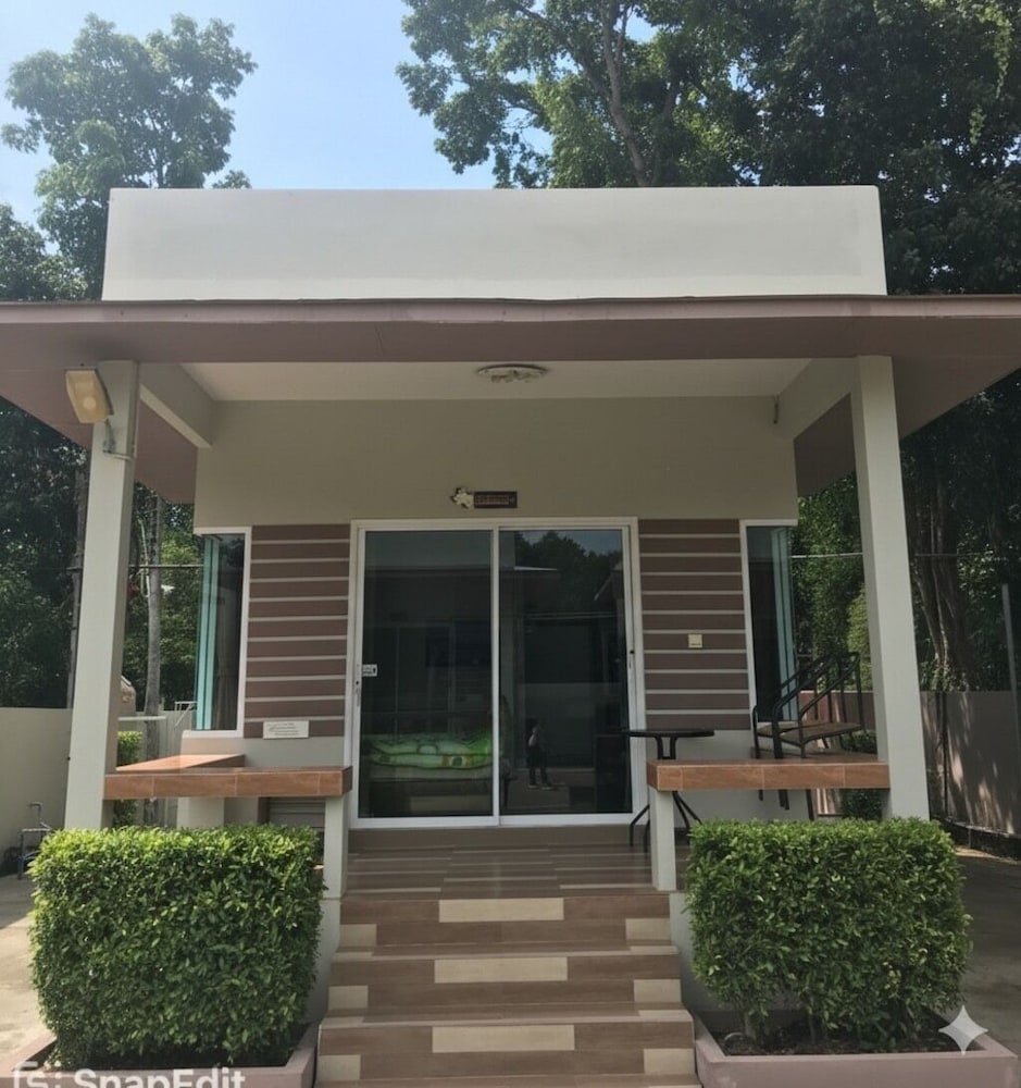 Pleai Ta Lea Resort Chaolao Beach 12/57