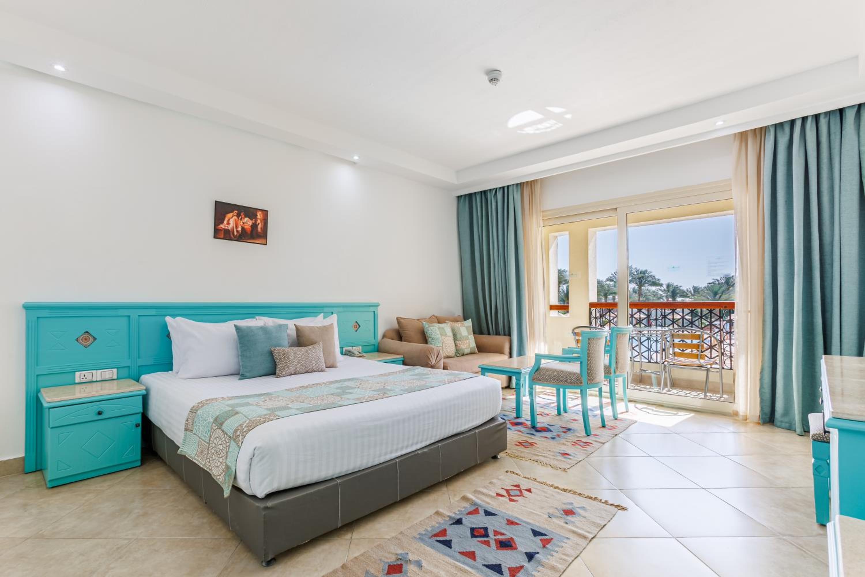 FAMILY SUITE (PV)