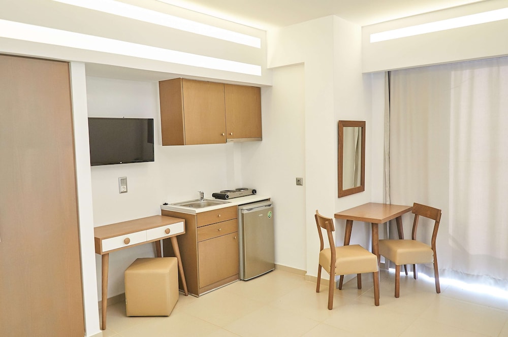 Troulis Apart Hotel 67/74