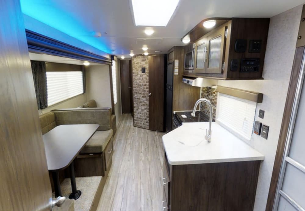 Grand Canyon RV Glamping 54/81