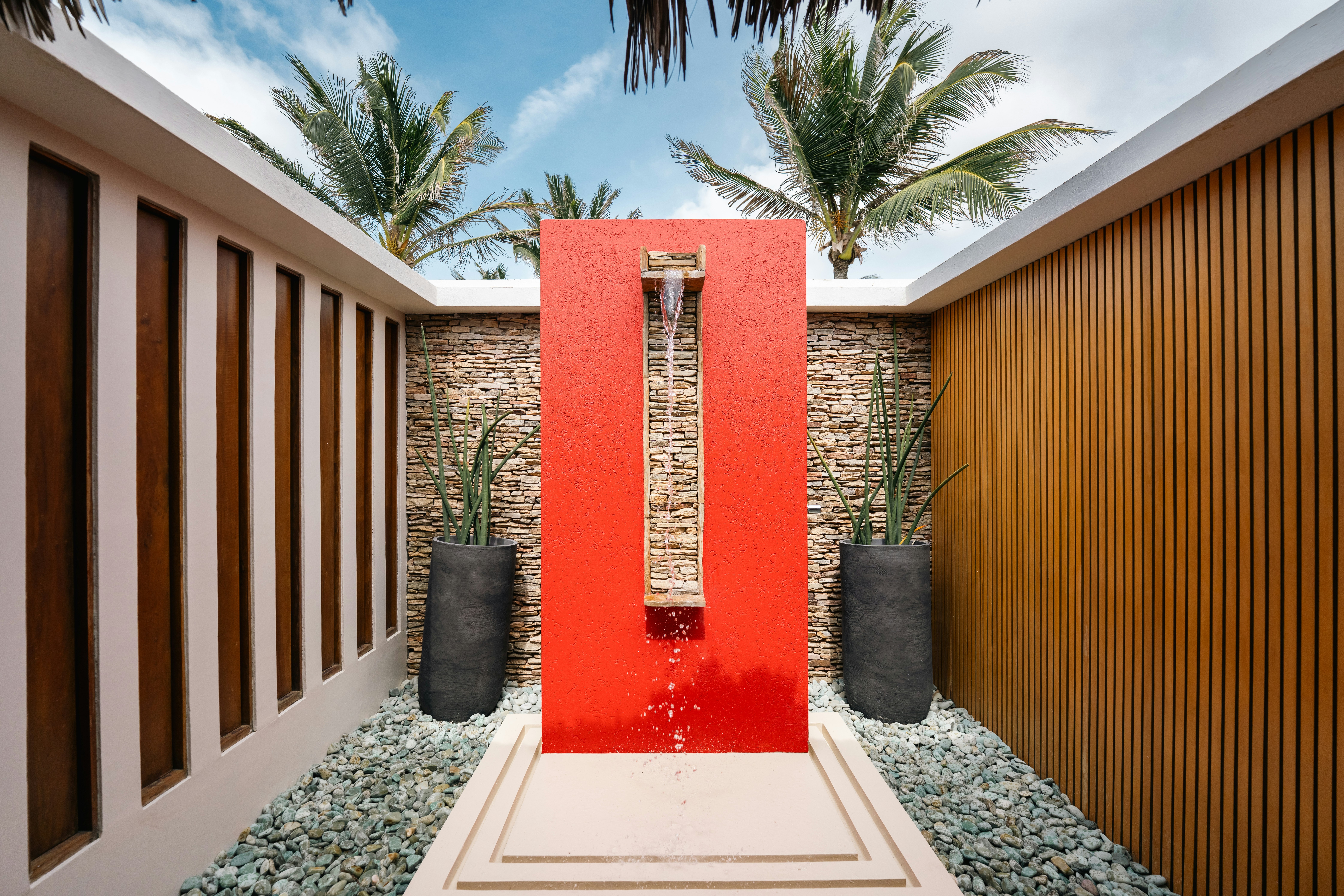 Casana Hotel — 4