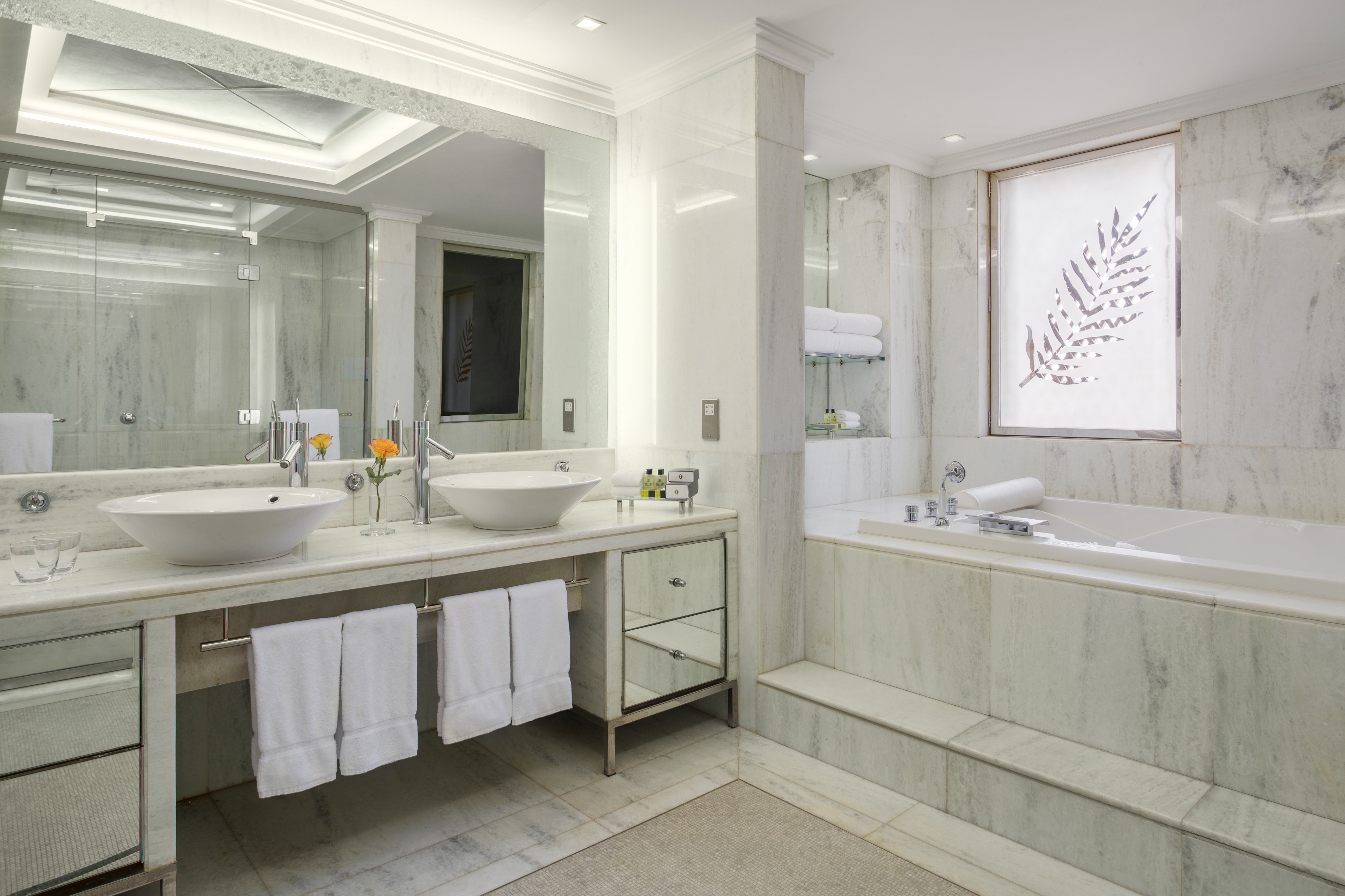 انتركونتيننتال(Intercontinental Riyadh) 76/77