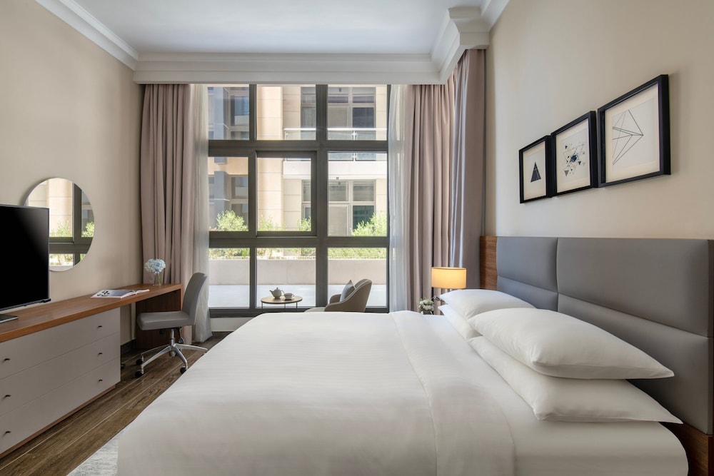 Marriott Executive Apartments Doha, Le Mirage City Walk 8/50
