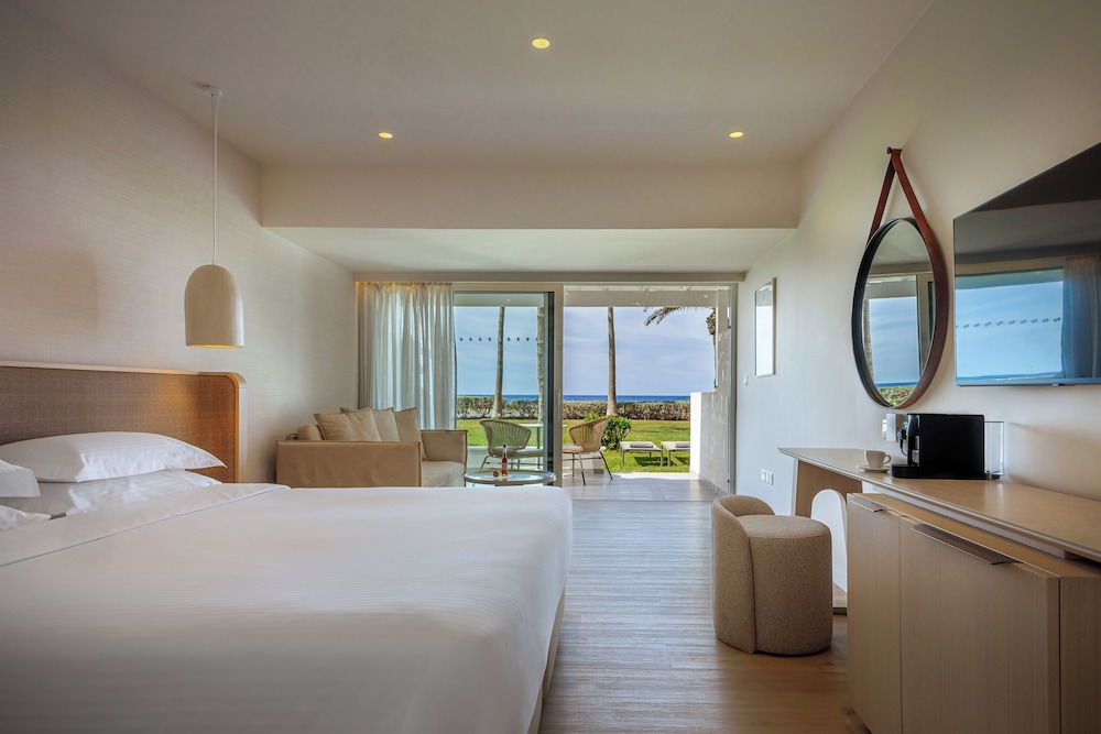 Nissi Beach Resort 23/75