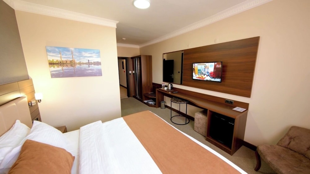 Sapran Deluxe Hotel 10/50