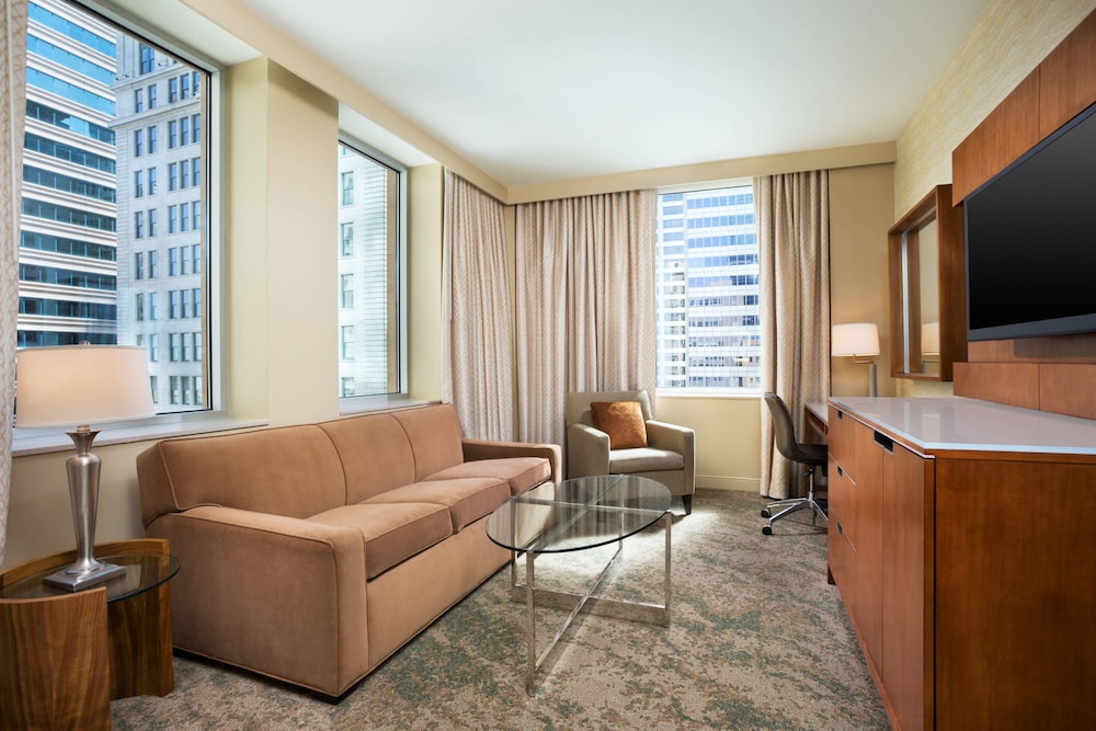 The Westin Minneapolis 24/42