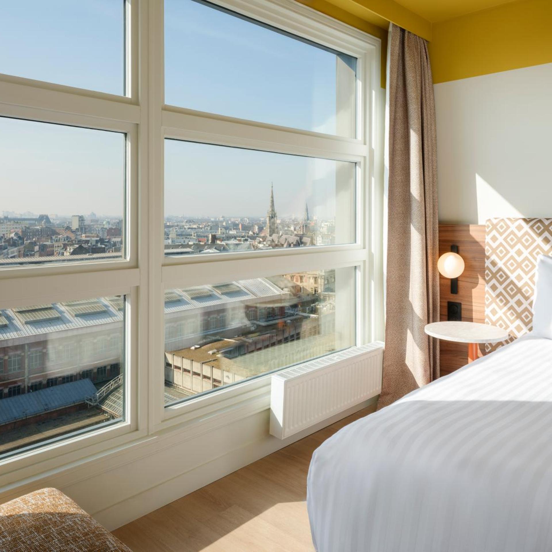 Studio, King Bed, City View, High Floor
