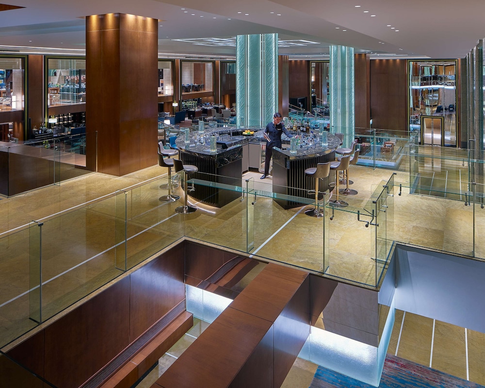 Grand Hyatt Manila 49/72