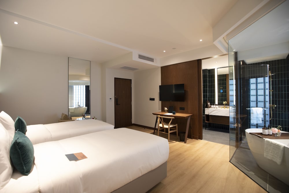 Hollywood, Palm, Single Bed