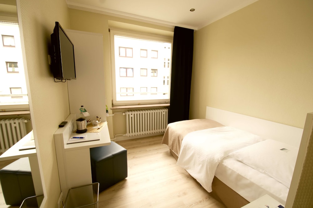 Hotel Am Kieler Schloss Kiel By Premiere Classe 6/33