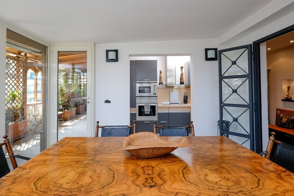 Amazing Penthouse by Caracalla 27/40