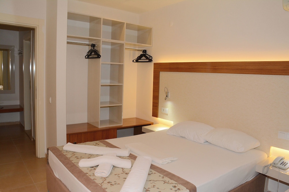 Almera Park Apartments 20/73