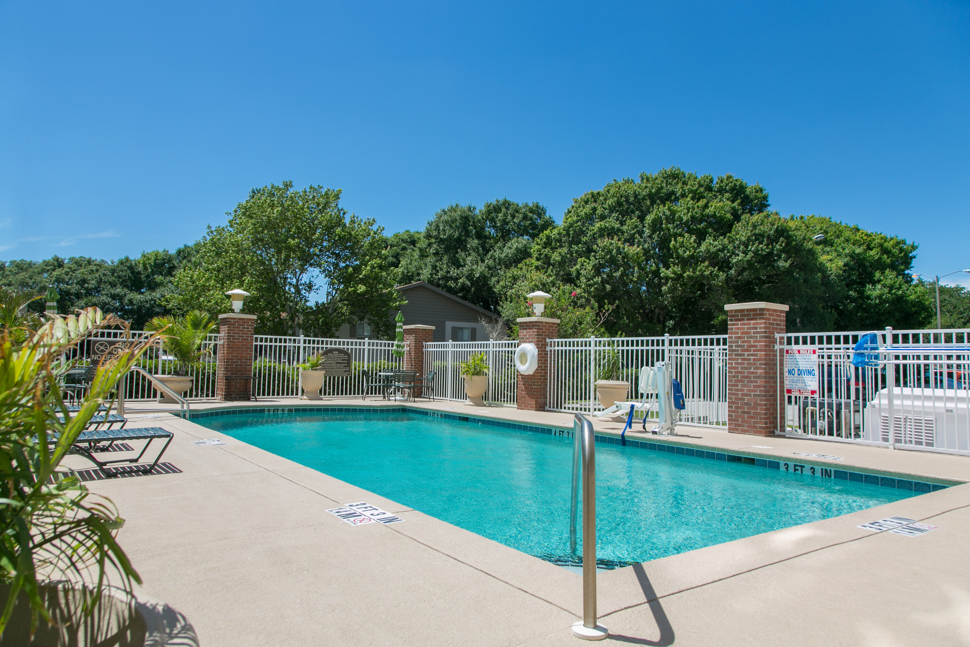Holiday Inn Winter Haven 44/45