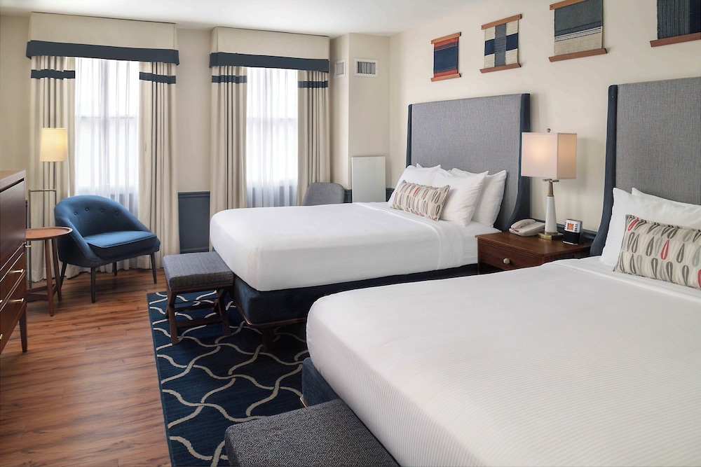 Portland Harbor Hotel 27/69