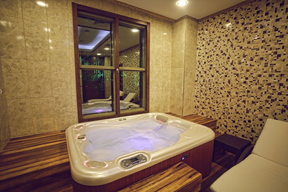 Vivaldi CE Gold Hotel 41/67