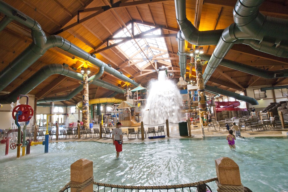 Great Wolf Lodge Kansas City 62/77