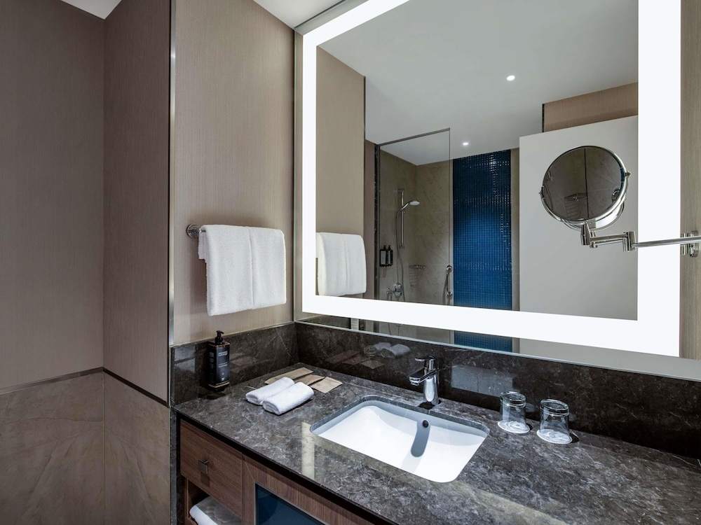 Tbilisi Philharmonic by Mercure Hotel 46/48