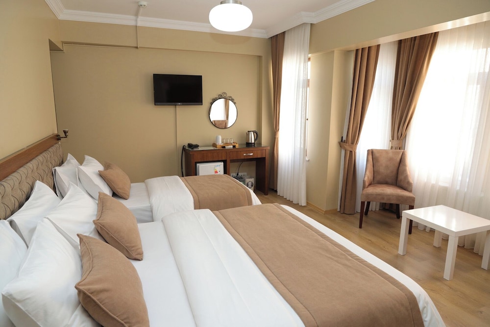 Helen Suites Aparts 11/50