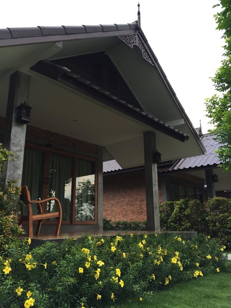 Sawasdee Sukhothai Resort 9/61