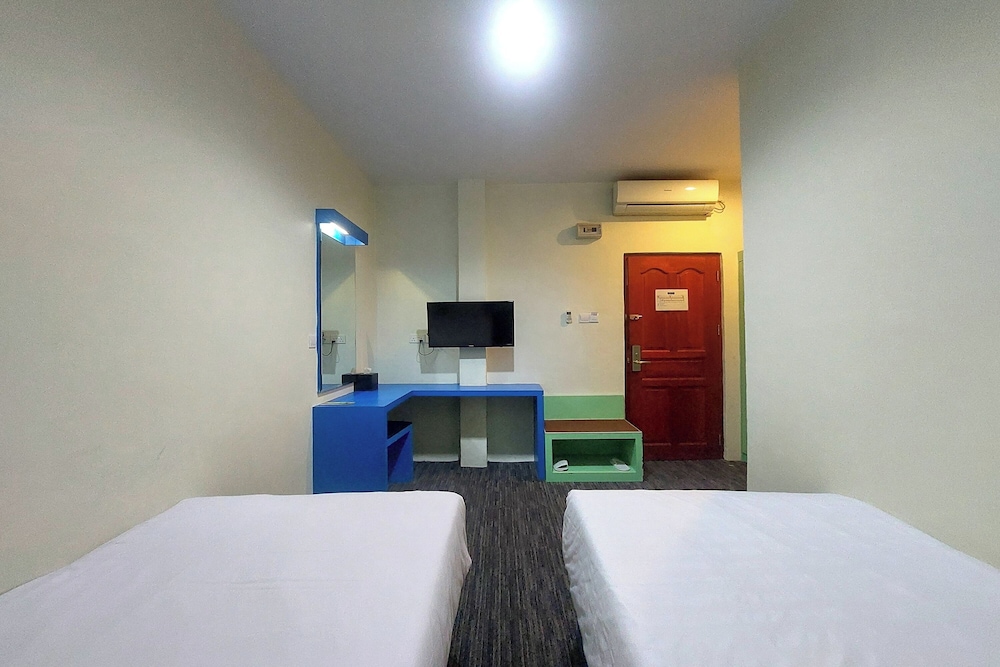 D'MERLION HOTEL 16/55