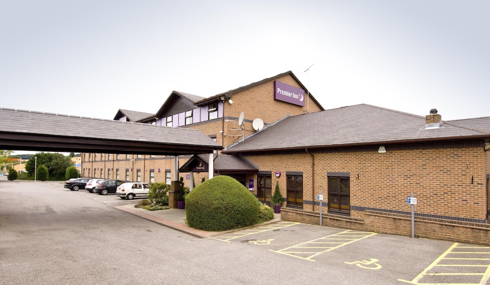 PREMIER INN HEMEL HEMPSTEAD WEST in DACORUM
