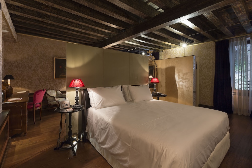 PREMIER, DOUBLE BED