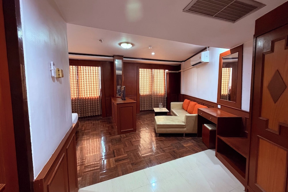 Ayutthaya Grand Hotel 20/41
