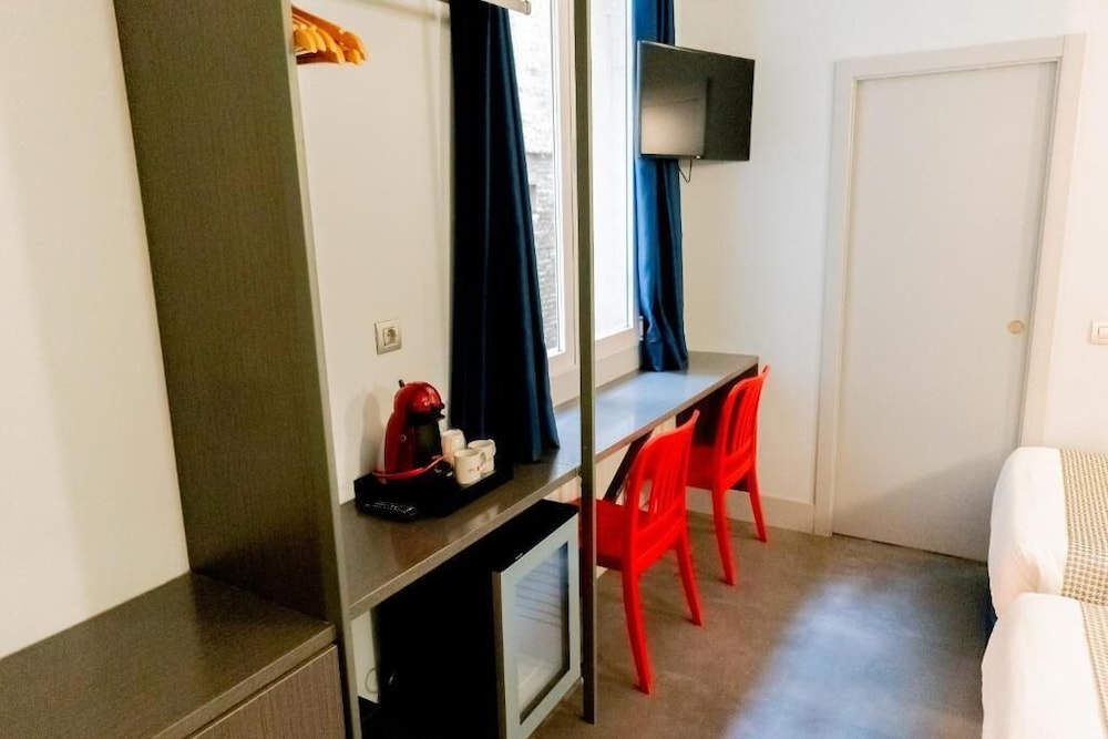 Hostal El Carmen 43/50