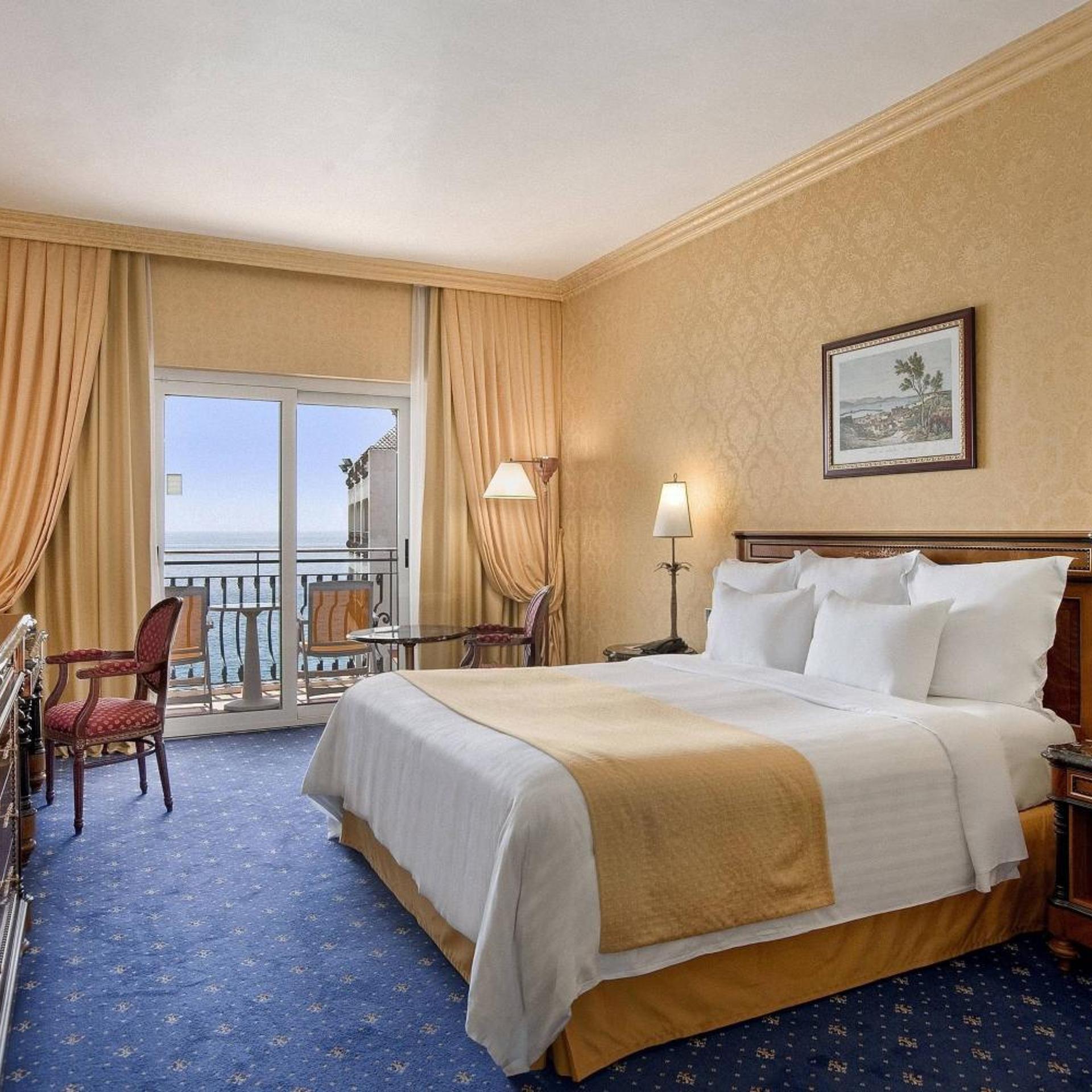 Superior, King Bed, Sea View, Balcony, Middle Floor