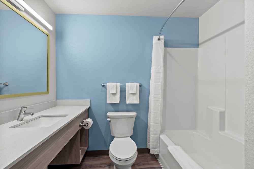 WoodSpring Suites Gilbert - Mesa Gateway Airport 38/41