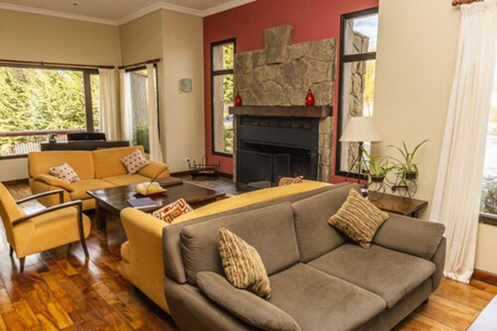 Xelena Hotel and Suites 24/49