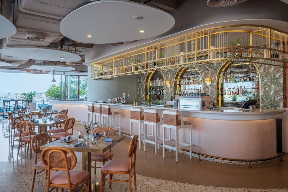 Andaz Dubai The Palm by Hyatt 47/50