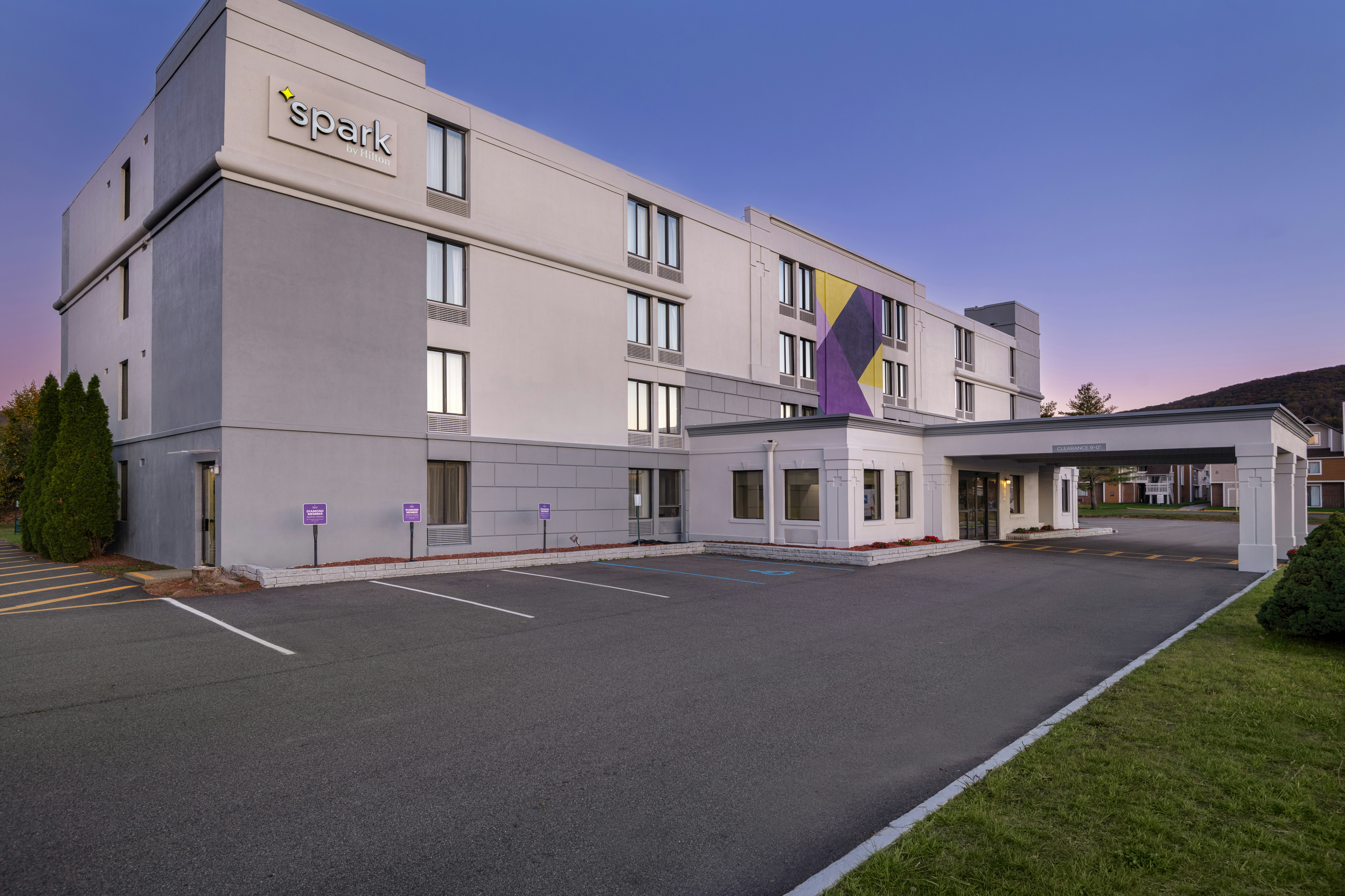 Wingate by Wyndham Fishkill Hotel 24/24