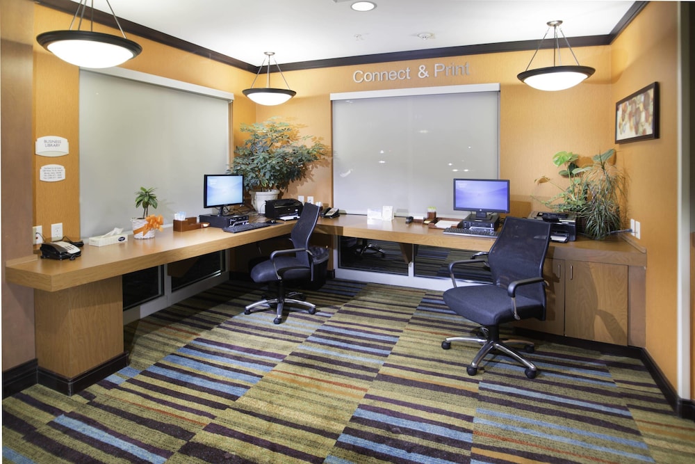 Fairfield Inn And Suites By Marriott Burley 27/31