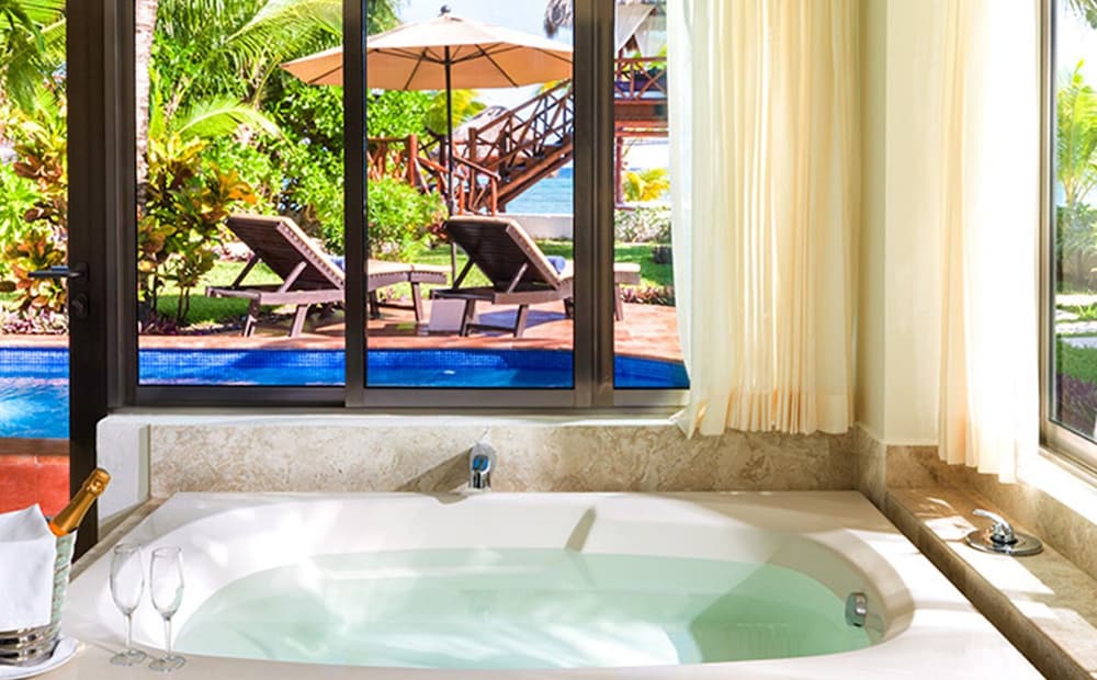 El Dorado Seaside Suites Oceanfront, All & More Inclusive - Adults Only 12/50