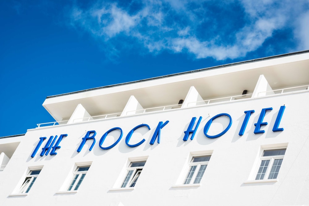 ROCK HOTEL 1/50