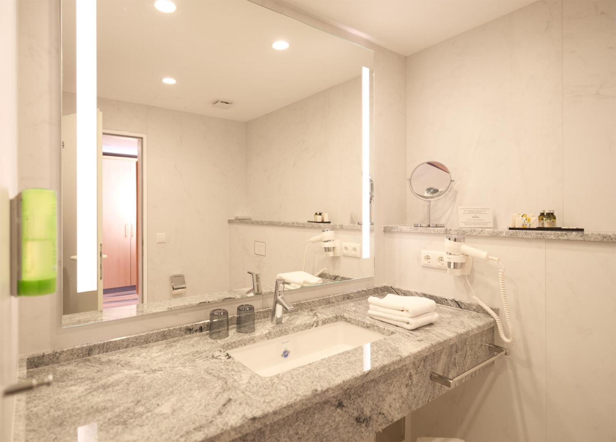 Junior Suite, Deluxe