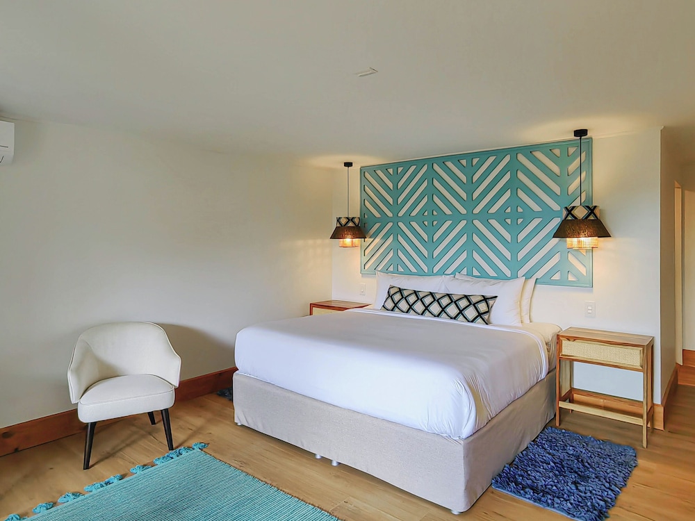 Mountain, King Bed, High Floor