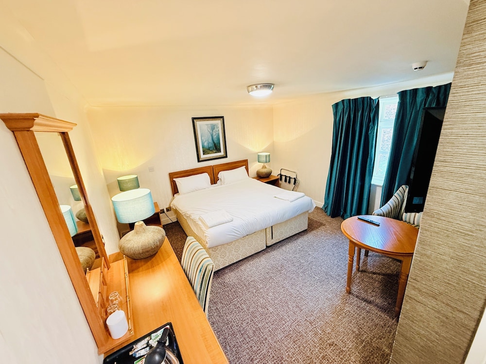 Deluxe Double Room, Wrexham Llyndir Hotel By Belvilla 3/10