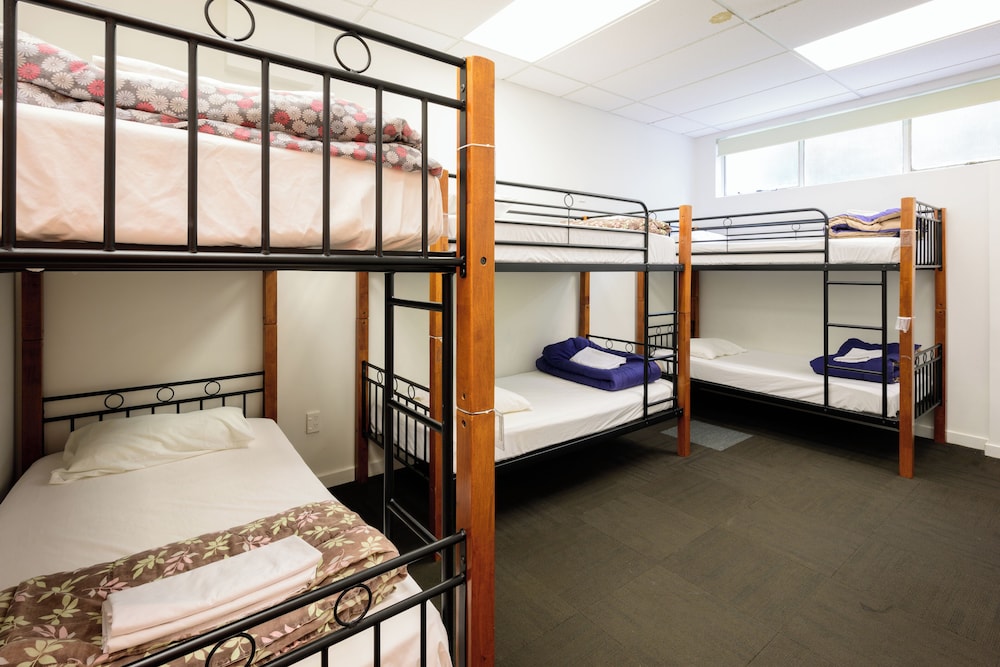 MIXED DORM, 6 BEDS