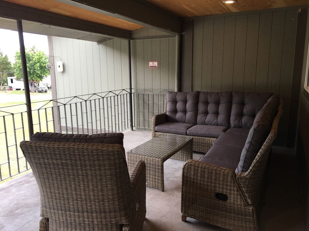 Western Inn-Glacier Park 32/50