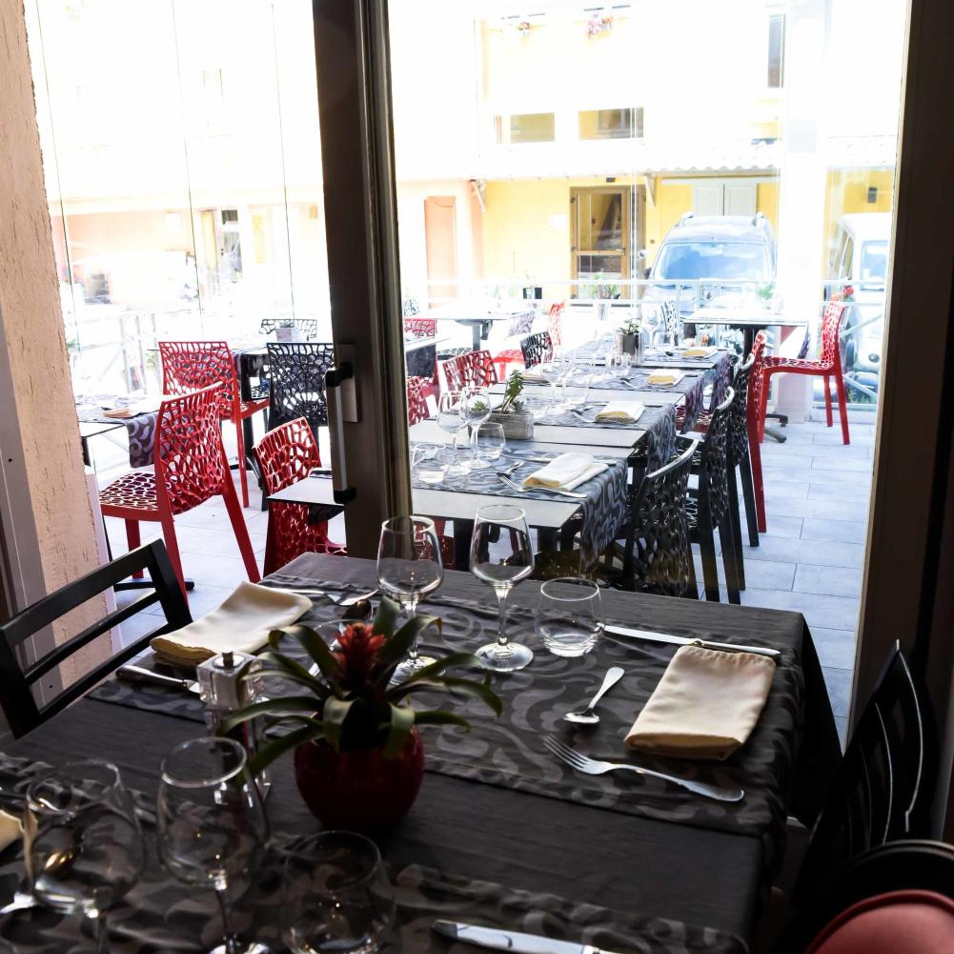 HÔTEL AZALÉES 26/50