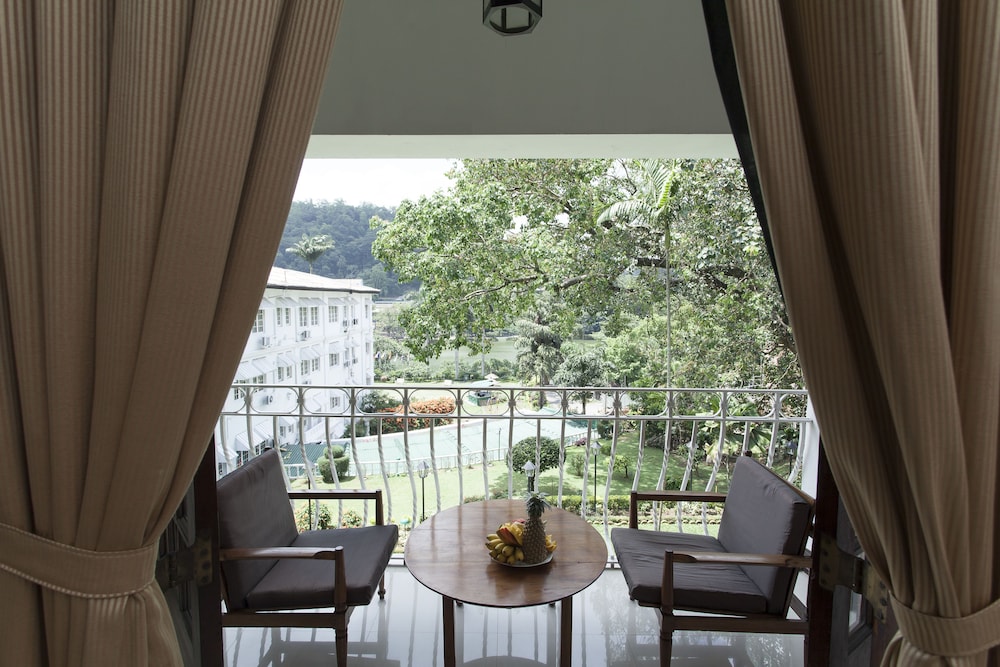 Suisse Hotel Kandy 37/50