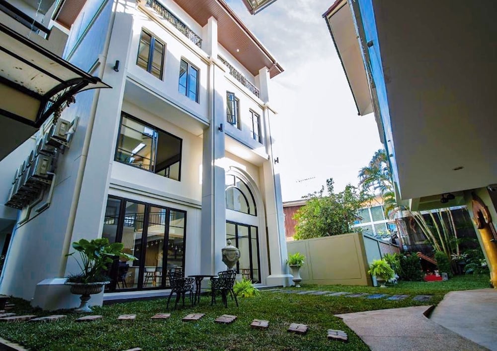 Eurana Boutique Hotel 11/87