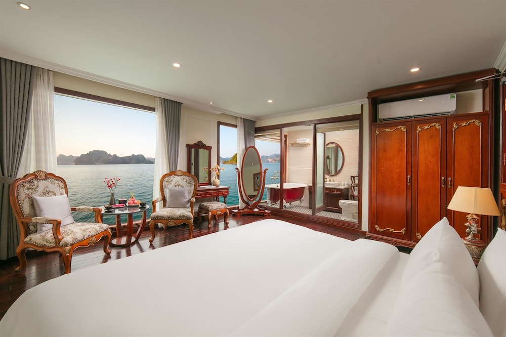 Emperor Cruise Ha Long 13/50