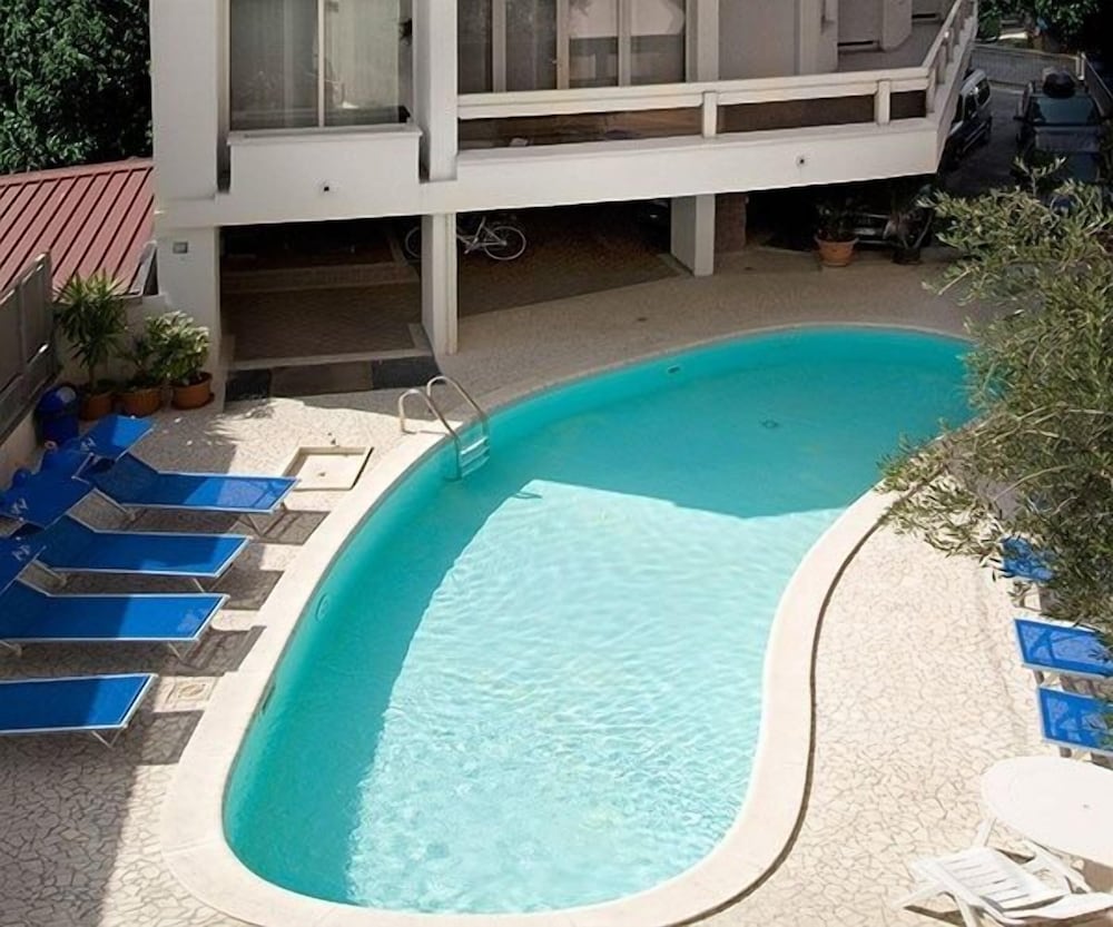 Hotel Prestige 32/39