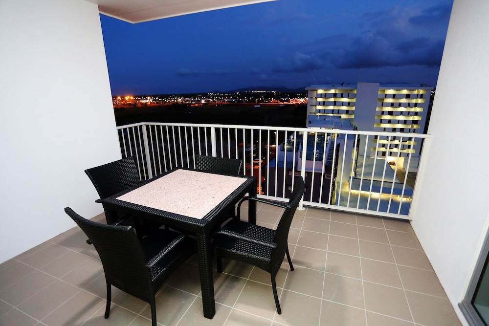 Central Kensington Apartments By Vivo 41/51