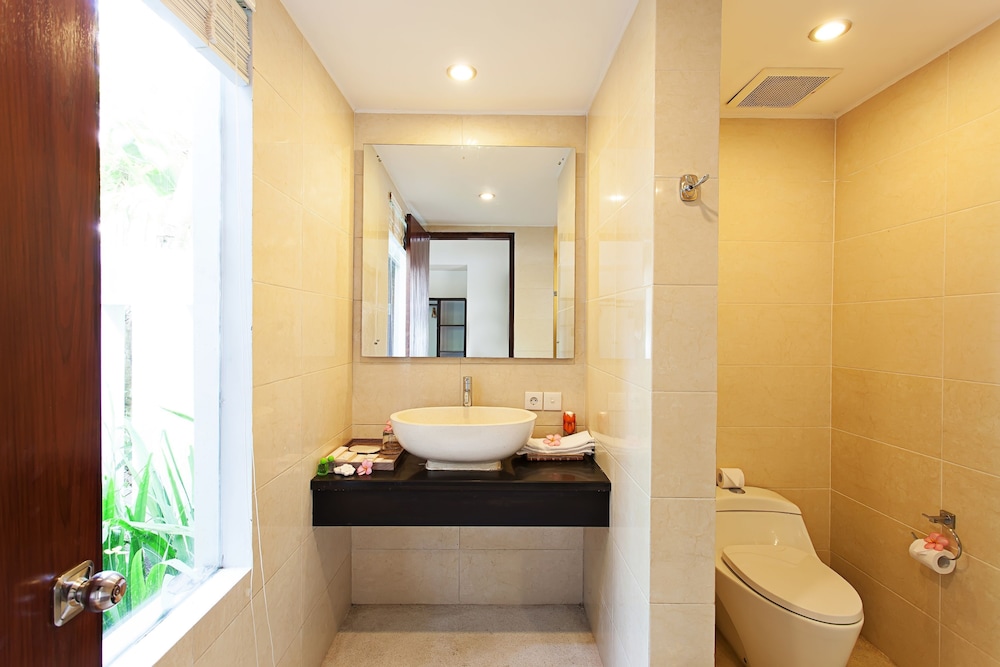 Kebun Villas and Resort 46/50