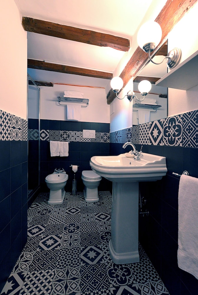 Phi Hotel Bologna Apartments 56/58